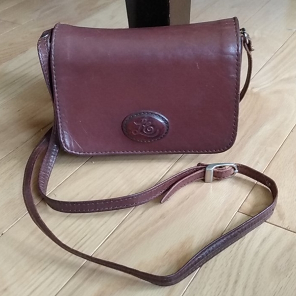 Vintage Handbags - Vintage small crossbody genuine leather purse